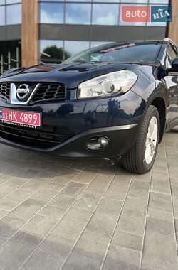 Внедорожник / Кроссовер Nissan Qashqai+2 2011 в 