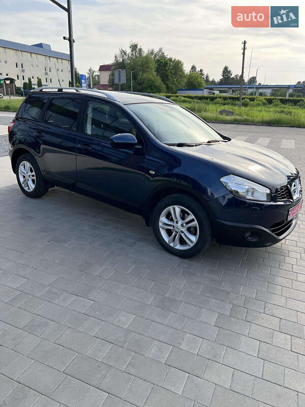 Внедорожник / Кроссовер Nissan Qashqai+2 2011 в Луцке
