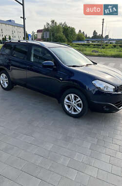 Внедорожник / Кроссовер Nissan Qashqai+2 2011 в 