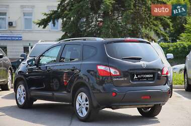 Внедорожник / Кроссовер Nissan Qashqai+2 2011 в 