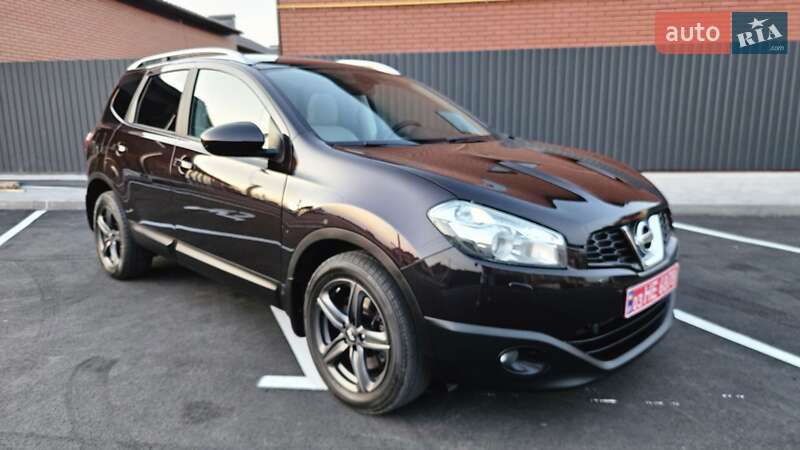Позашляховик / Кросовер Nissan Qashqai+2 2011 в Вінниці