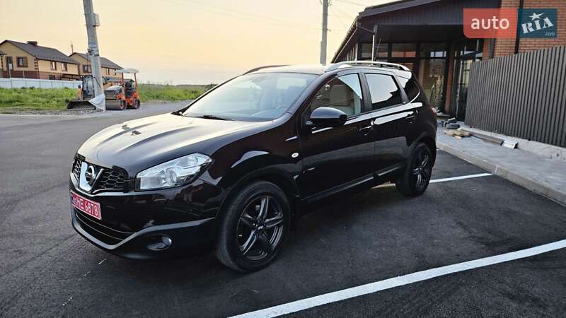 Позашляховик / Кросовер Nissan Qashqai+2 2011 в Вінниці