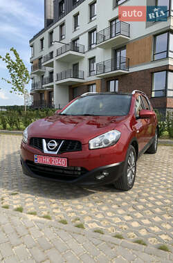 Позашляховик / Кросовер Nissan Qashqai+2 2011 в Луцьку
