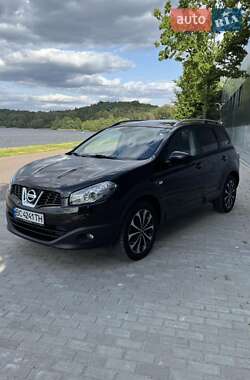 Позашляховик / Кросовер Nissan Qashqai+2 2011 в Івано-Франково