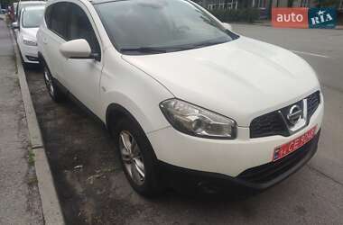 Внедорожник / Кроссовер Nissan Qashqai+2 2011 в 