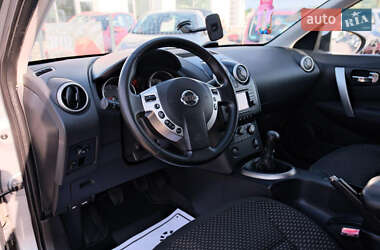 Позашляховик / Кросовер Nissan Qashqai+2 2009 в 
