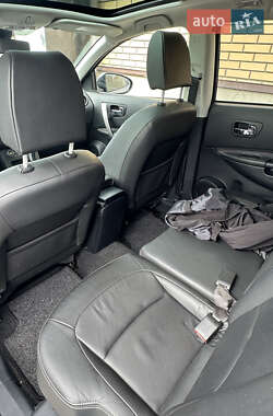Внедорожник / Кроссовер Nissan Qashqai+2 2011 в 