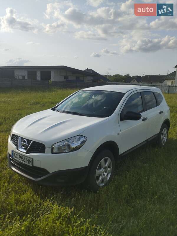 Nissan Qashqai+2 2011