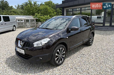 Внедорожник / Кроссовер Nissan Qashqai+2 2012 в Снятине
