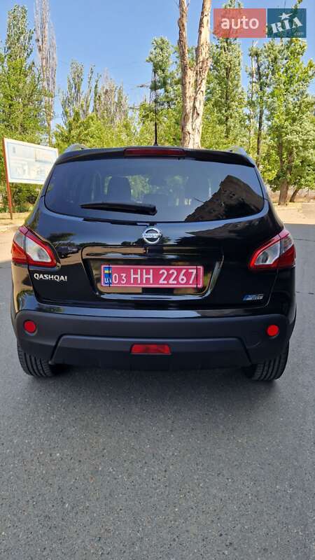 Позашляховик / Кросовер Nissan Qashqai+2 2012 в Миколаєві