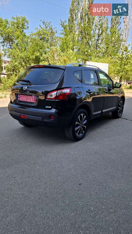 Позашляховик / Кросовер Nissan Qashqai+2 2012 в Миколаєві
