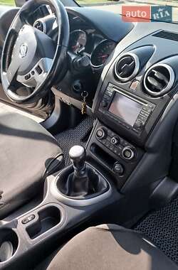 Внедорожник / Кроссовер Nissan Qashqai+2 2010 в 