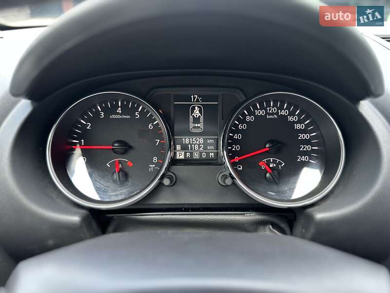Позашляховик / Кросовер Nissan Qashqai+2 2012 в Києві