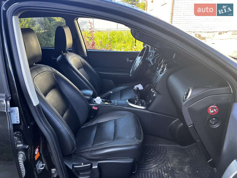 Внедорожник / Кроссовер Nissan Qashqai+2 2009 в Коростышеве