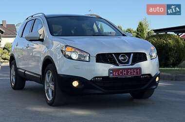 Позашляховик / Кросовер Nissan Qashqai+2 2012 в Стрию