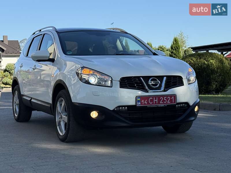Nissan Qashqai+2 2012