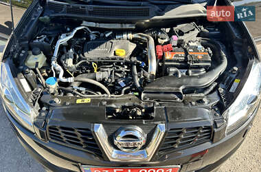 Позашляховик / Кросовер Nissan Qashqai+2 2013 в 
