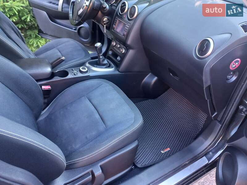 Позашляховик / Кросовер Nissan Qashqai+2 2010 в Луцьку