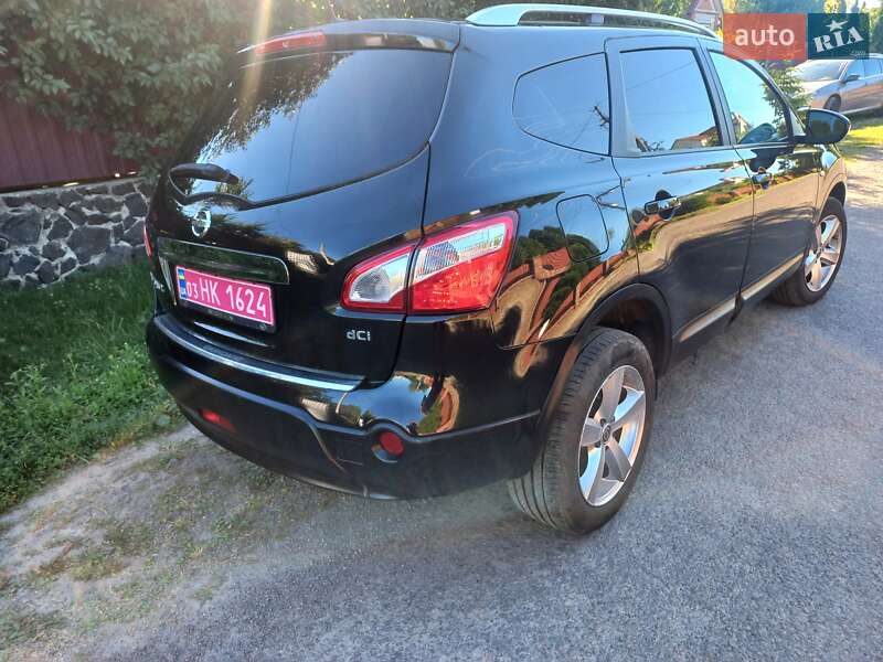 Позашляховик / Кросовер Nissan Qashqai+2 2010 в Луцьку