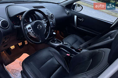 Внедорожник / Кроссовер Nissan Qashqai+2 2011 в 