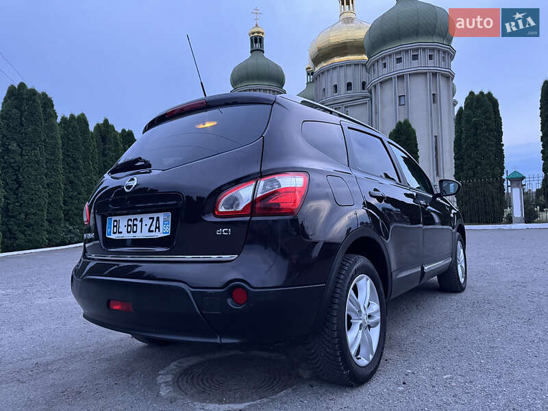 Внедорожник / Кроссовер Nissan Qashqai+2 2011 в Дубно