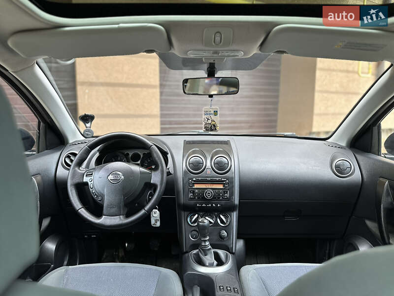 Позашляховик / Кросовер Nissan Qashqai+2 2009 в Івано-Франківську