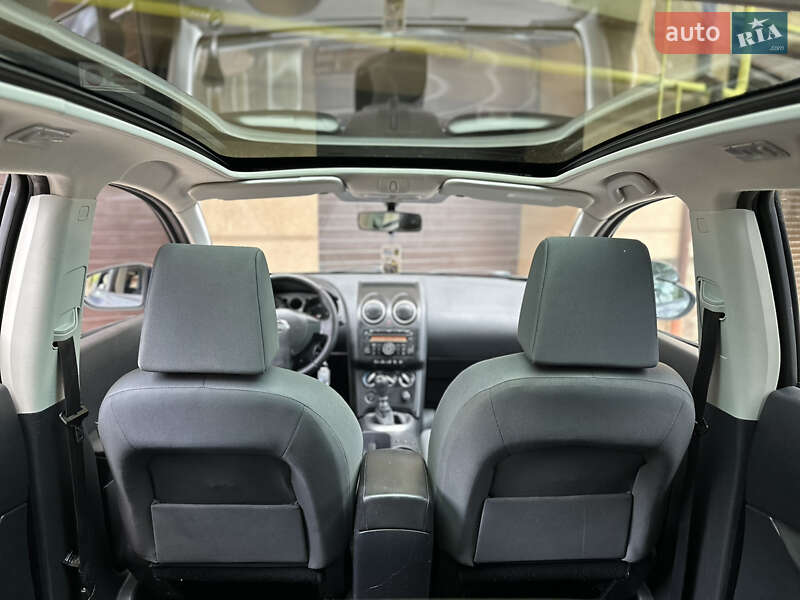 Позашляховик / Кросовер Nissan Qashqai+2 2009 в Івано-Франківську