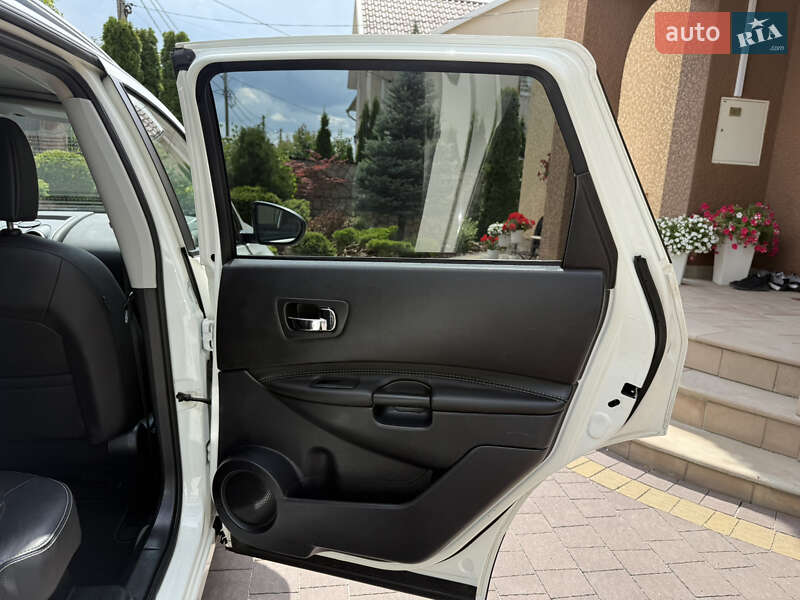 Внедорожник / Кроссовер Nissan Qashqai+2 2013 в Тернополе