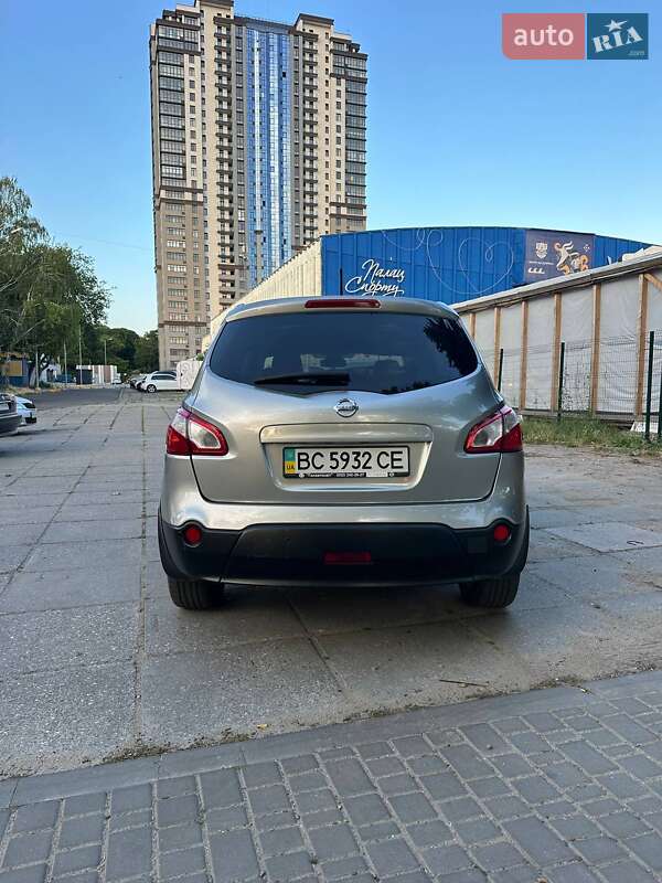 Внедорожник / Кроссовер Nissan Qashqai+2 2010 в Львове фото 4 Внедорожник / Кроссовер Nissan Qashqai+2 2010 в Львове