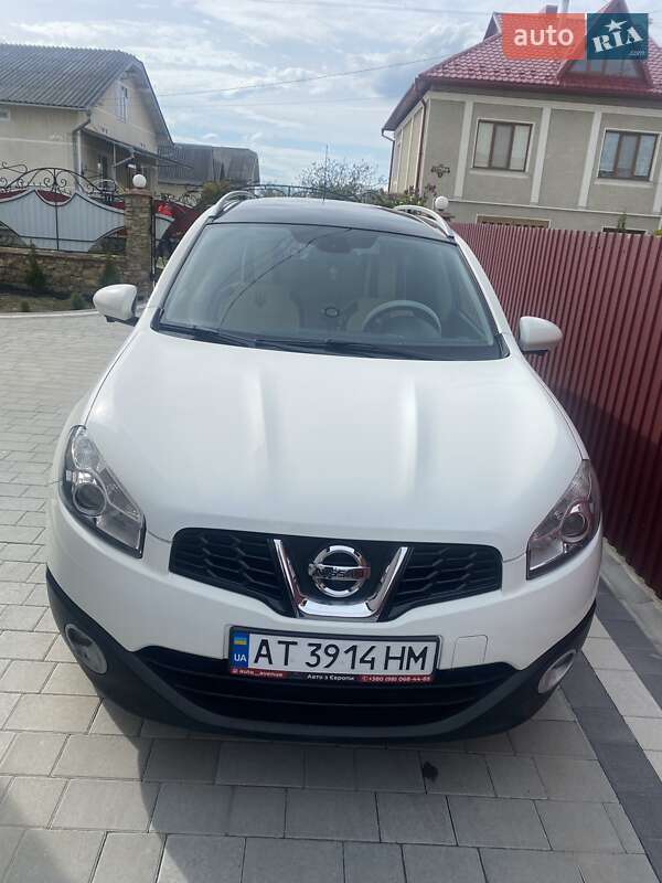 Nissan Qashqai+2 2012