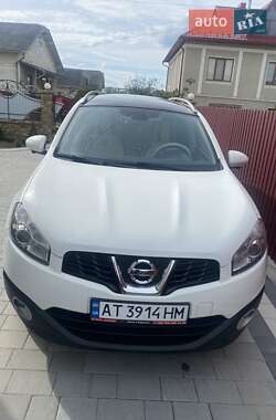 Внедорожник / Кроссовер Nissan Qashqai+2 2012 в 