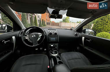 Внедорожник / Кроссовер Nissan Qashqai+2 2011 в 