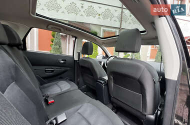 Внедорожник / Кроссовер Nissan Qashqai+2 2011 в 