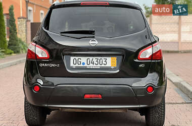 Внедорожник / Кроссовер Nissan Qashqai+2 2011 в 