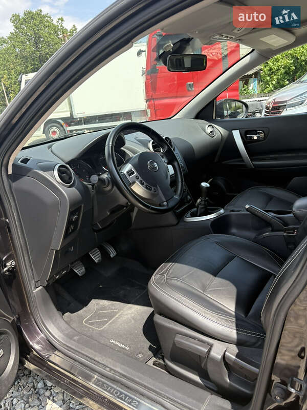 Внедорожник / Кроссовер Nissan Qashqai+2 2010 в Снятине