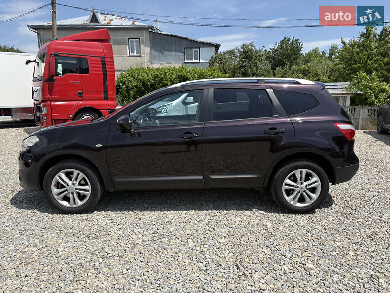 Внедорожник / Кроссовер Nissan Qashqai+2 2010 в Снятине