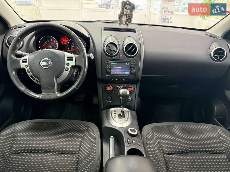 Внедорожник / Кроссовер Nissan Qashqai+2 2009 в Киеве