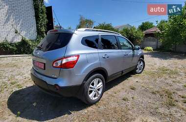 Внедорожник / Кроссовер Nissan Qashqai+2 2011 в 