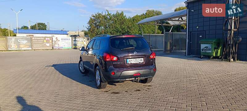 Внедорожник / Кроссовер Nissan Qashqai+2 2009 в Звягеле