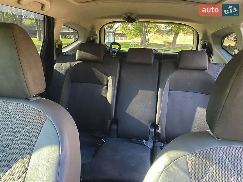 Внедорожник / Кроссовер Nissan Qashqai+2 2010 в Краматорске