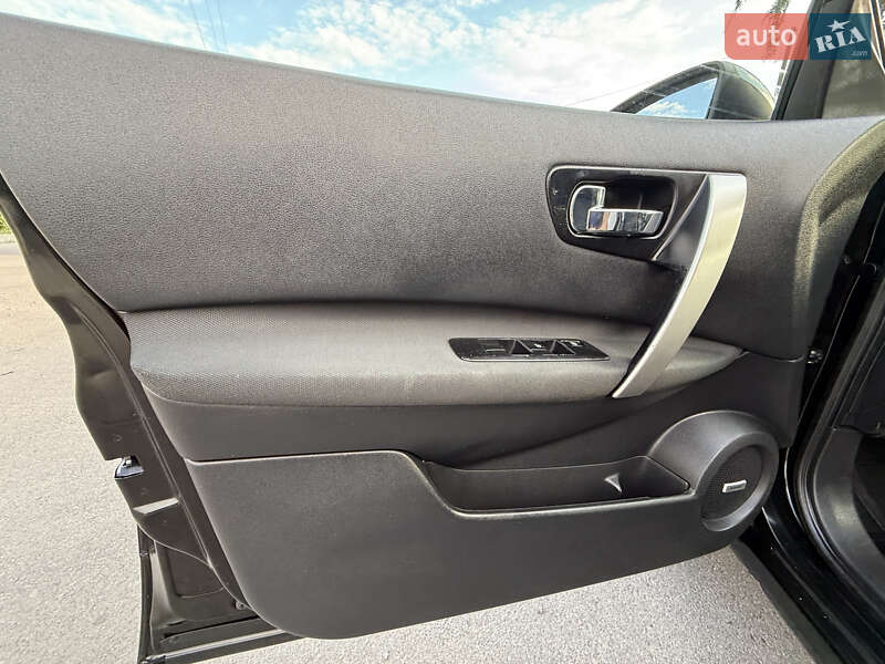 Внедорожник / Кроссовер Nissan Qashqai+2 2011 в Луцке