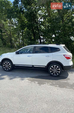 Внедорожник / Кроссовер Nissan Qashqai+2 2011 в Черкассах