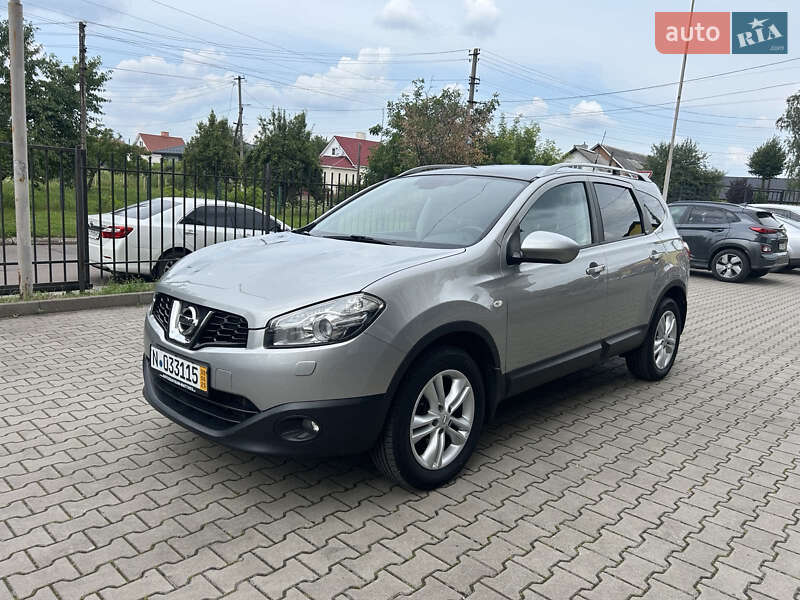Nissan Qashqai+2 2012