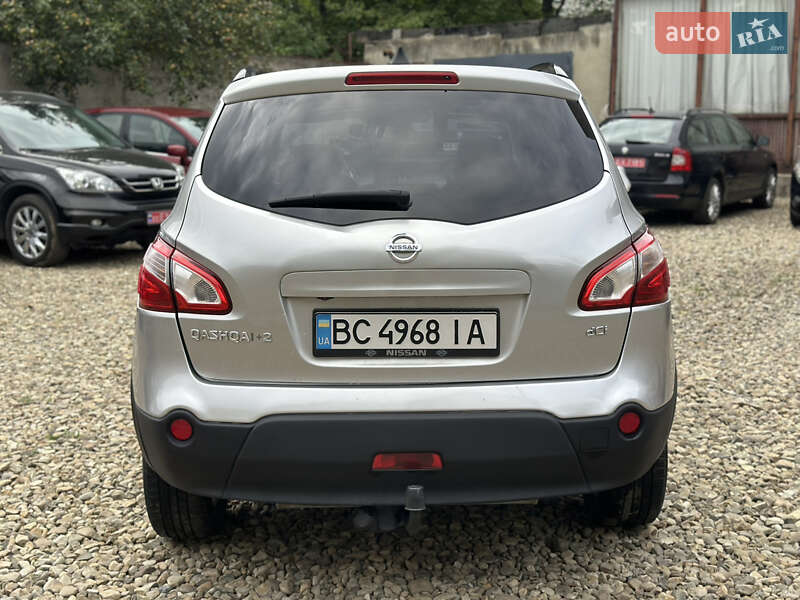 Позашляховик / Кросовер Nissan Qashqai+2 2013 в Стрию