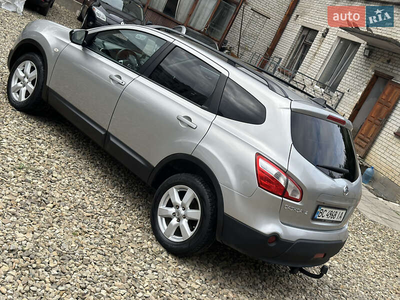 Позашляховик / Кросовер Nissan Qashqai+2 2013 в Стрию