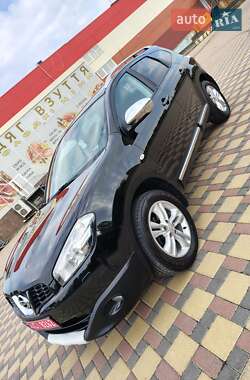 Внедорожник / Кроссовер Nissan Qashqai+2 2012 в Гайсине