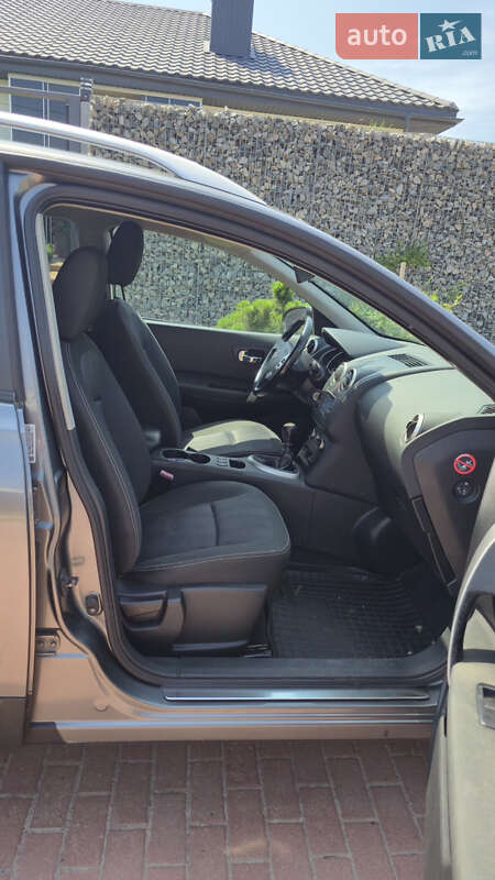 Внедорожник / Кроссовер Nissan Qashqai+2 2011 в Чернигове