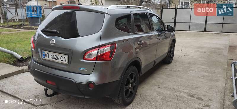 Внедорожник / Кроссовер Nissan Qashqai+2 2011 в Городенке