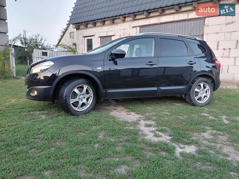 Внедорожник / Кроссовер Nissan Qashqai+2 2010 в Макарове