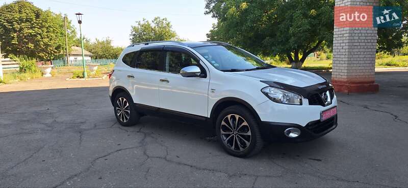 Nissan Qashqai+2 2012